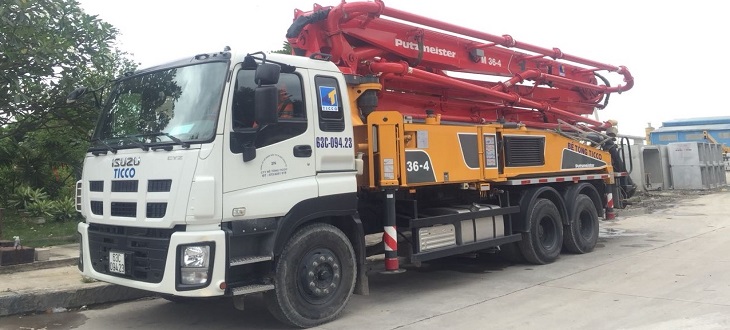 XE BƠM CẦN BÊ TÔNG PUTZMEISTER M36