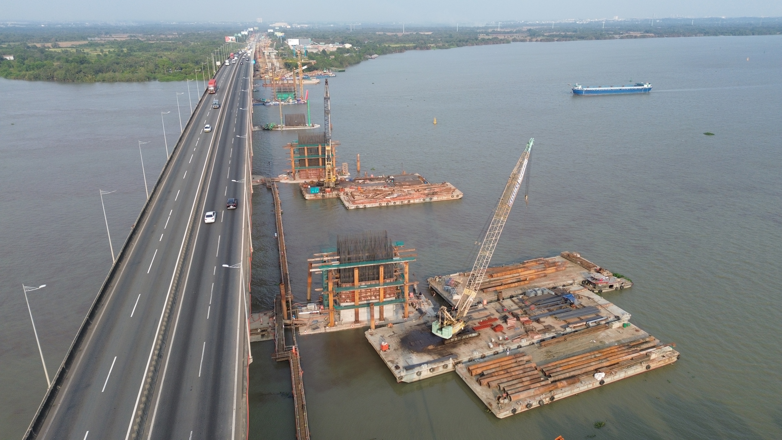 Tăng tốc thi công cầu Long Thành 2 trước mùa mưa