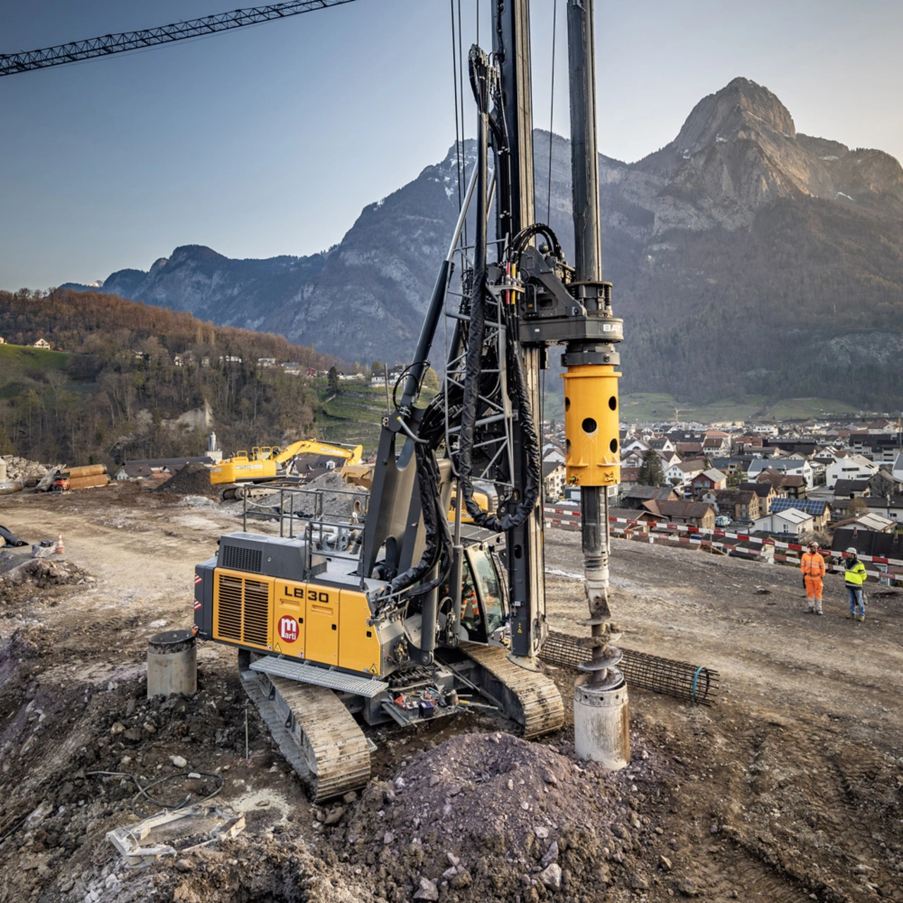 liebherr-lb-30-drilling-rig-drehbohrgerät-kellybohren-kelly-drilling-pic3